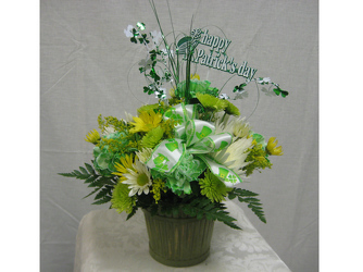 St Pats Flower Basket from Clifford's where roses are our specialty