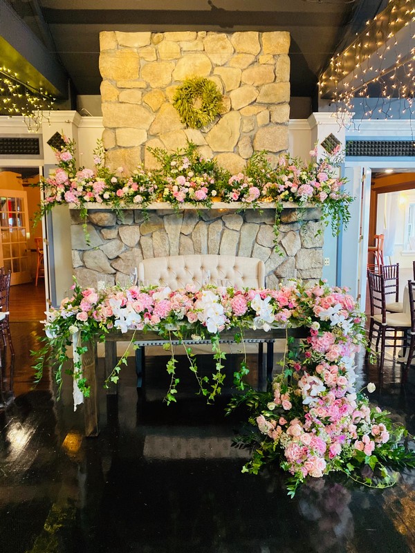 Wedding Flowers from Clifford's Flowers 9